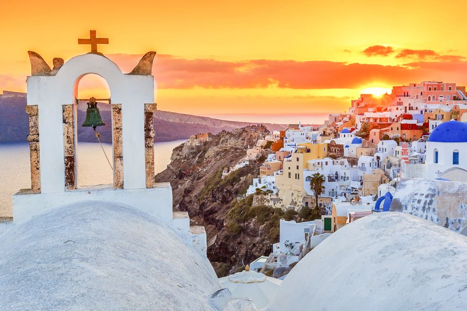 Santorini: Top Sights Day Trip, Wine Tasting, & Oia Sunset