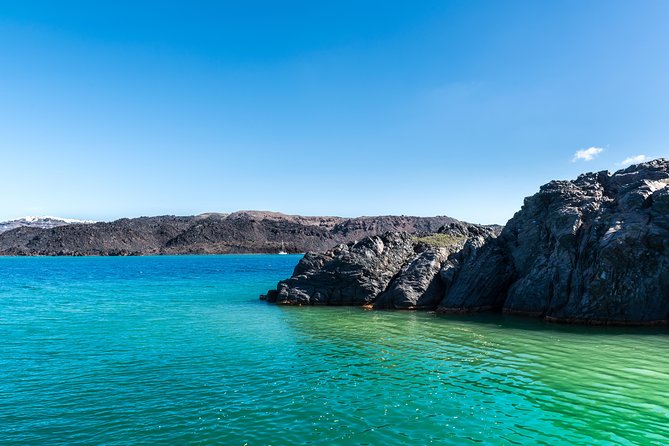 Santorini Volcano and Hot Springs Cruise Tour From Fira Old Port