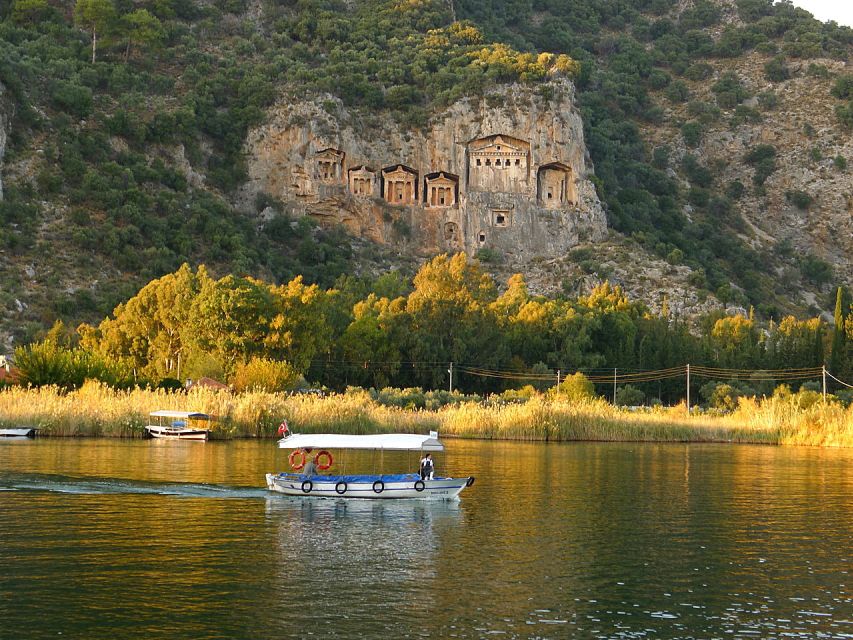 Sarigerme: Dalyan, Turtle Beach, Mud Bath, & King Tombs Tour