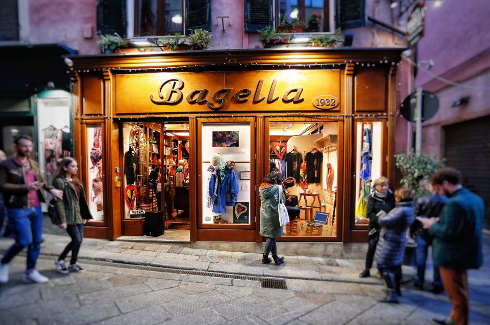 Sassari: Historic Sardinian Clothing Shop Tour - Tour Highlights