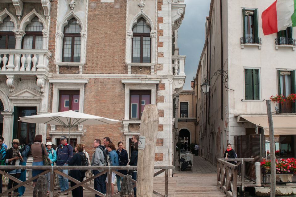 Secret Venice & Gondola Tour