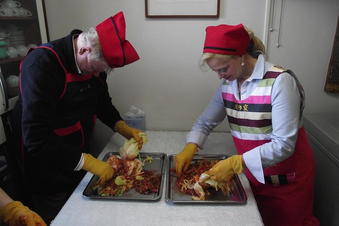 Seoul Cultural Tour – Kimchi Making, Gyeongbok Palace With Hanbok