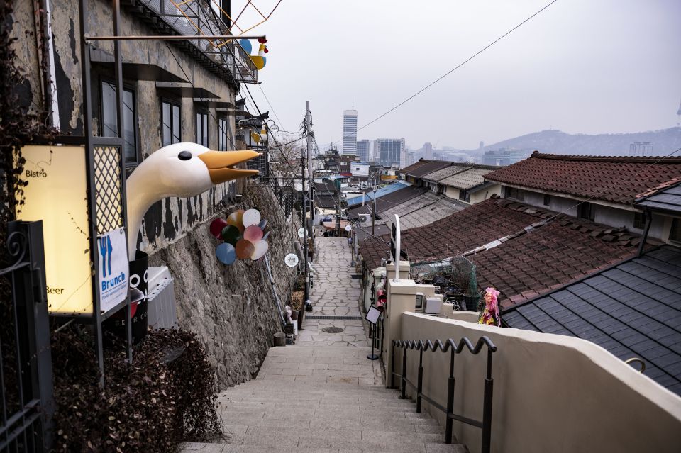 Seoul: Nighttime Hidden Gems Walking Tour