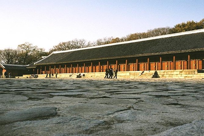 Seoul UNESCO Heritage Palace, Shrine, and More Tour