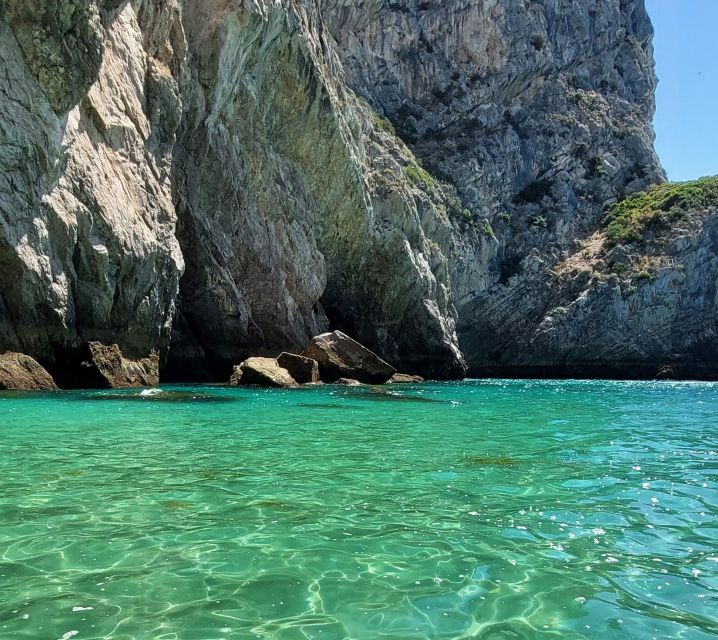 Sesimbra: Private Boat Tour-Wild Beaches, Secret Bays, Caves