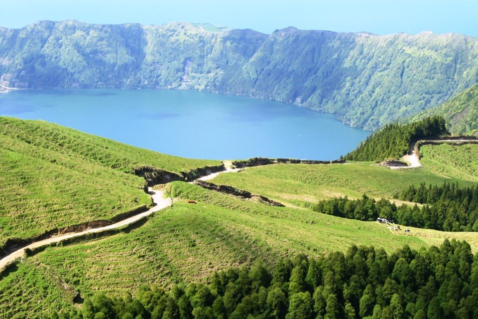 Sete Cidades Azores 4×4 Day Tour From Ponta Delgada