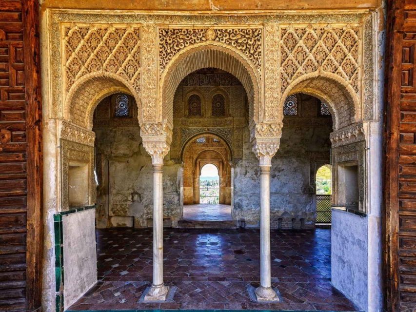 Seville: Private Day Trip to Granada With Alhambra Tour - Tour Overview