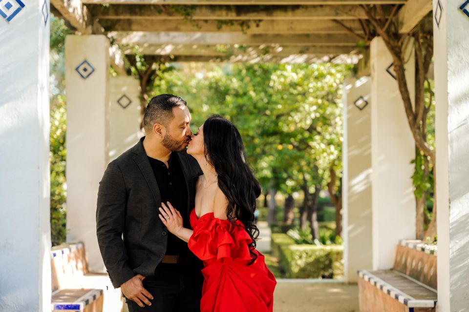 Seville: Romantic Photoshoot for Couples