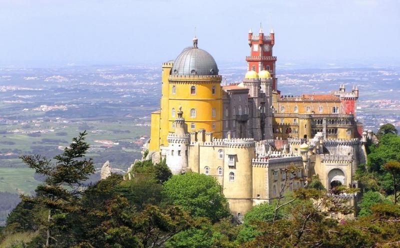 Sintra, Cabo Da Roca, Cascais and Estoril Private Tour