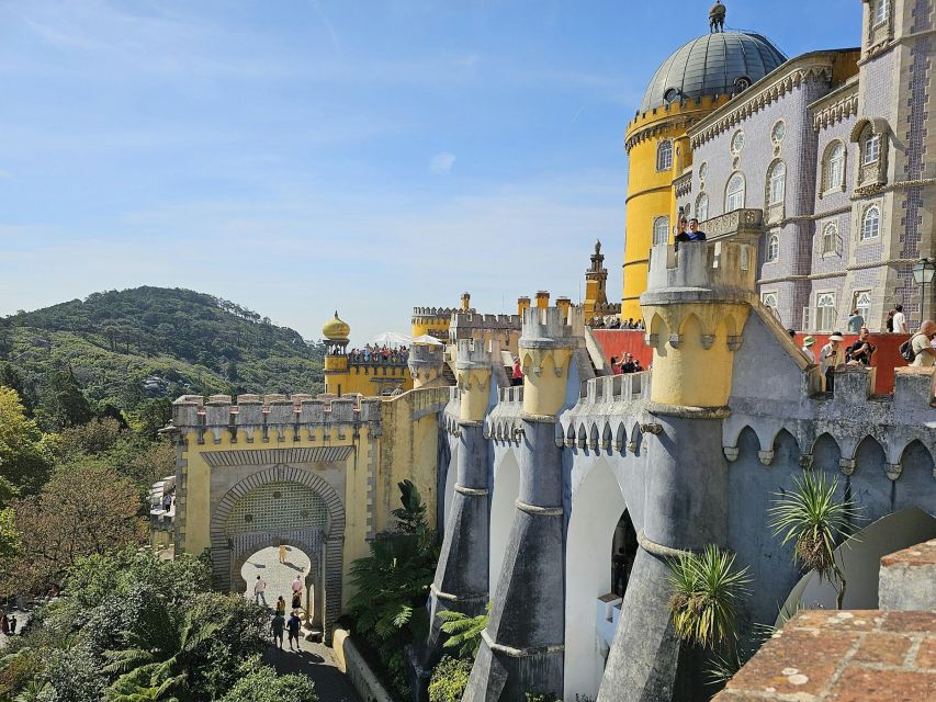 Sintra: Pena Palace, Cabo Da Roca, & Cascais. Guided Tour.