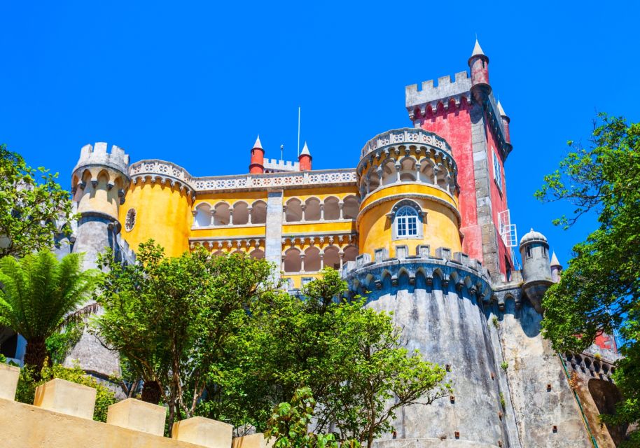 Sintra Scavenger Hunt and Sights Self-Guided Tour