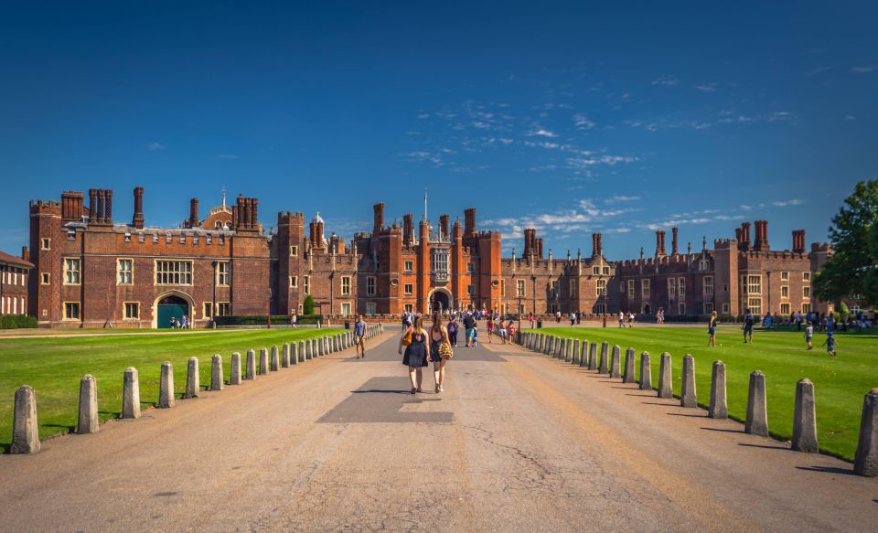 Skip-The-Line Hamptoncourtpalace Guided Day Trip From London - Tour Overview and Pricing