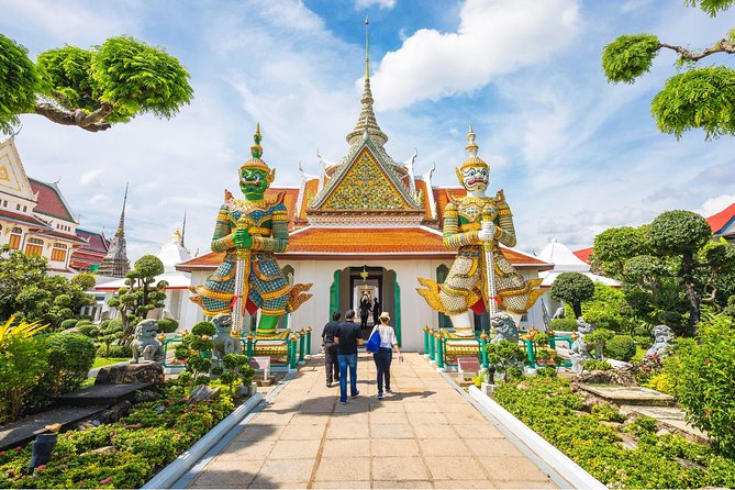 Small-Group Bangkok Temples Tour at Wat Arun, Wat Phoa and Wat Saket - Tour Highlights