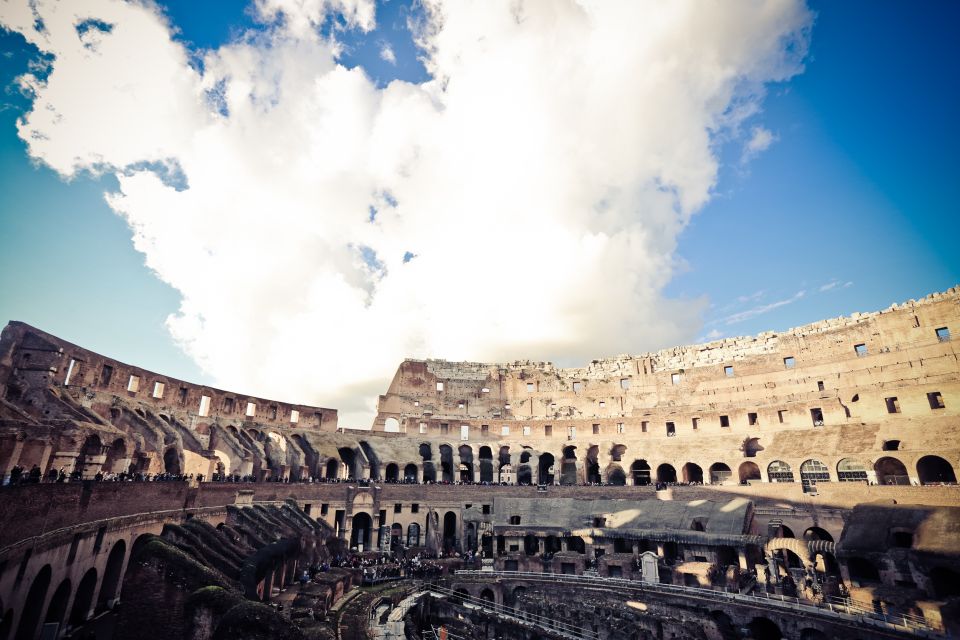 Small-group Colosseum, Forum and Palatine Guided Tour