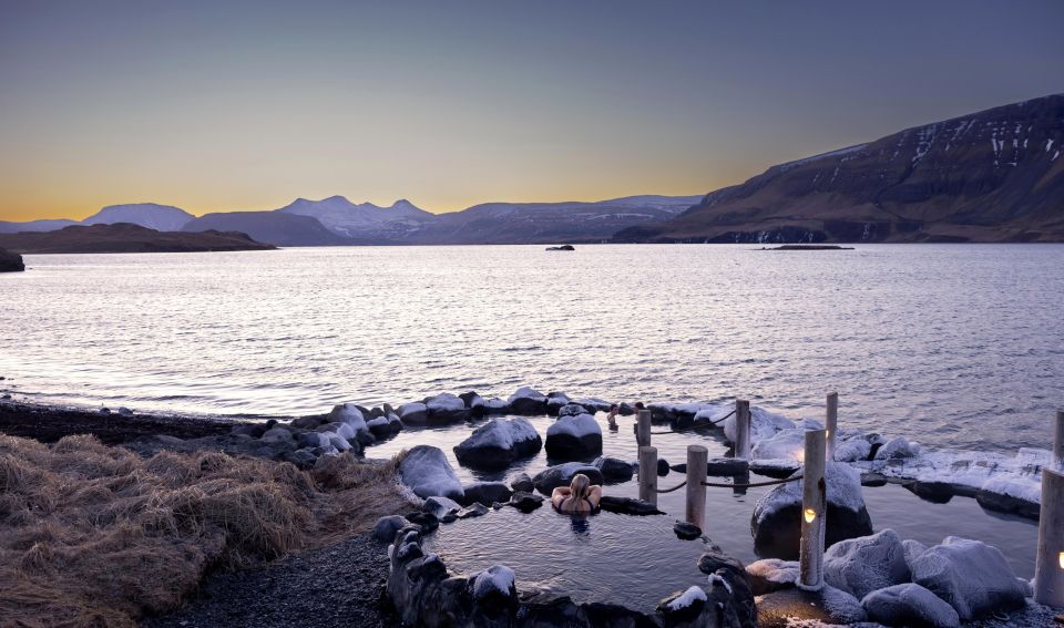 Small-Group Golden Circle & Hvammsvik Lagoon With Admission