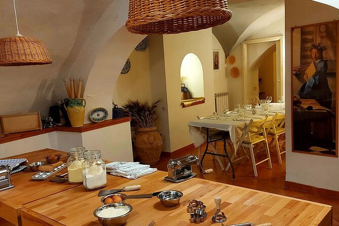 Small-Group Pasta Making Steps From the Vatican Museums