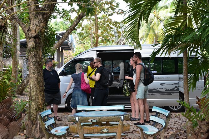 Small-Group Sea Kayaking in Ao Thalane Bay and Hong Island From Krabi