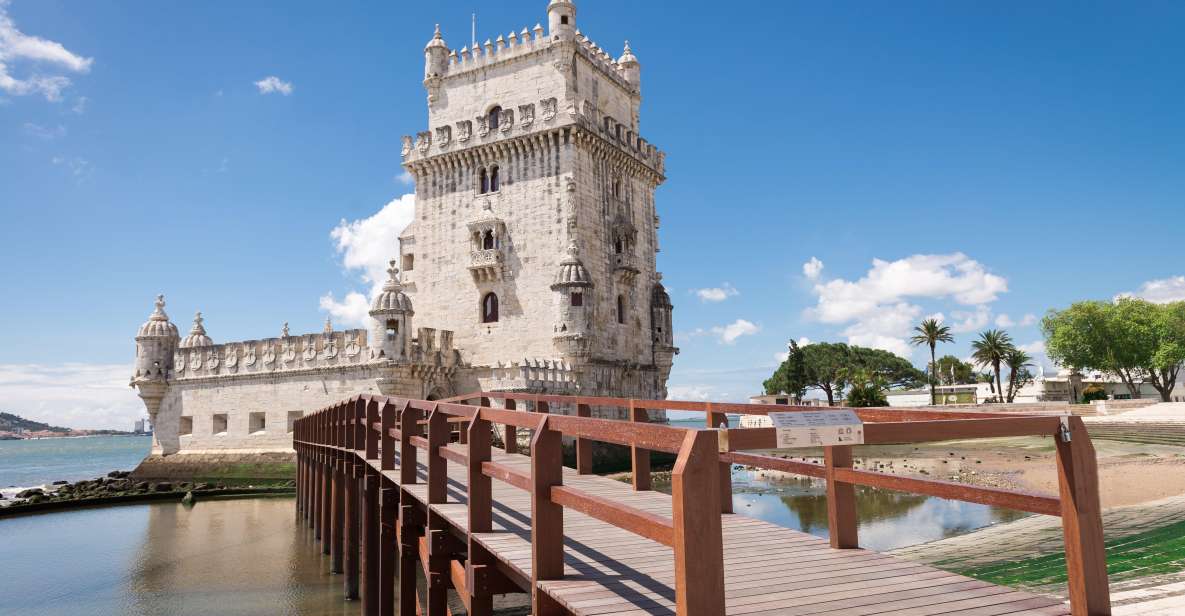 Small Group – Sintra, Pena Palace, Belém, Cascais and Lisbon