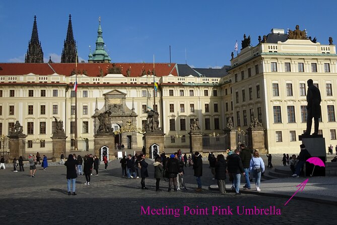 Small-Group Tour of Prague Castle With Visit to Interiors