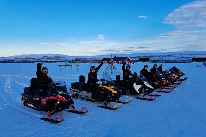 Snowmobile Safari in the Mountain Plateau of Finnmarksvidda