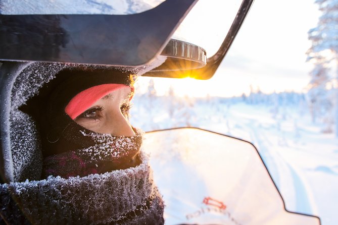 Snowmobiling Quick Spin – 2 H Snowmobile Experience in Rovaniemi