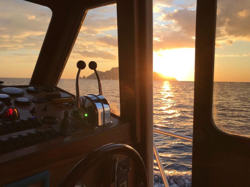 Sorrento: Aperitif by Boat, an Unforgettable Sunset! - Tour Duration and Group Size