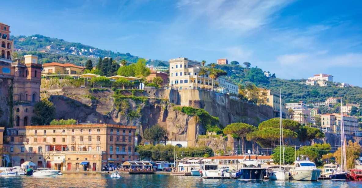 Sorrento: Enjoy Pompeii and Vesuvius With Private Transfer