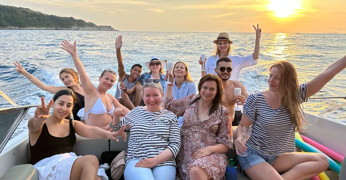 Sorrento: Scenic Boat Tour With Aperitif