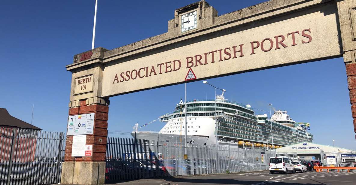 Southampton Port Transfer With Stonehenge Stop-Over Included