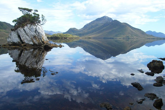 Southwest Tasmania Wilderness Experience: Fly Cruise and Walk Including Lunch