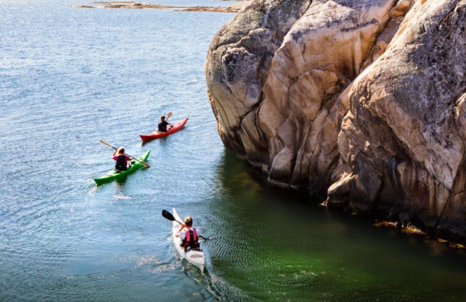 Stockholm: Full-Day Archipelago Kayaking Adventure