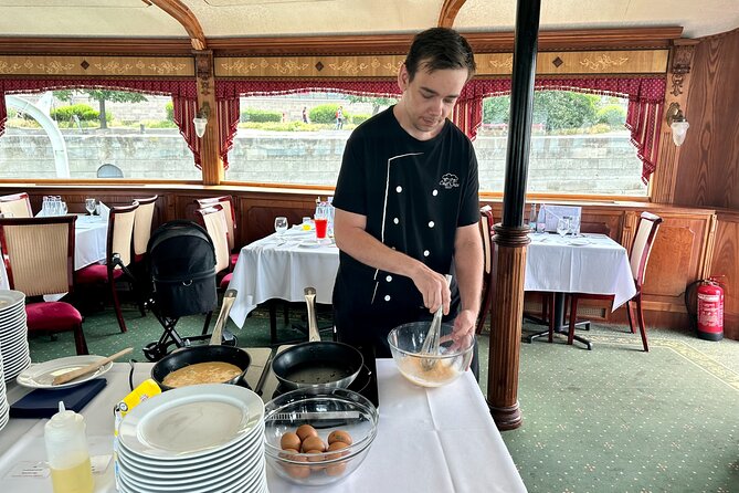 Summer Danube Brunch Cruise in Budapest