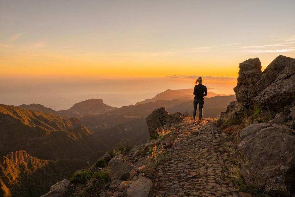 Sunrise Tour @ Pico Do Areiro | Half Day 4×4 Tour