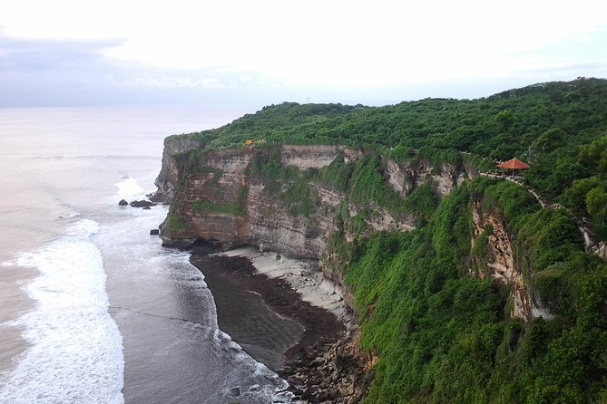 Sunset at Uluwatu Temple and Spa Tour