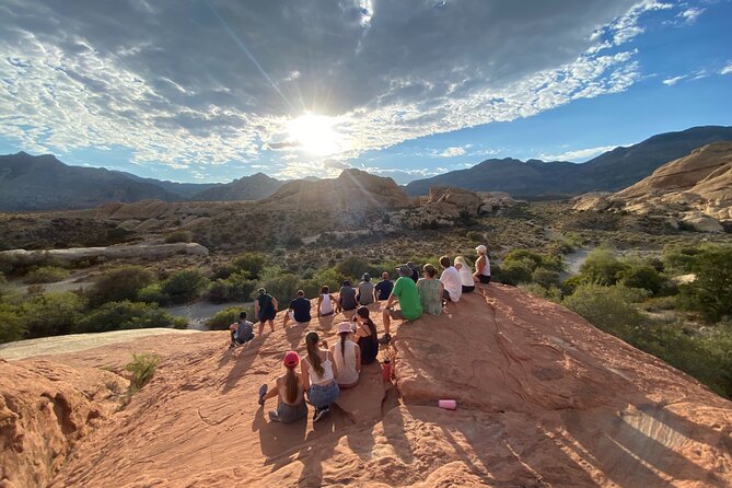 Sunset Hike and Photography Tour Near Red Rock With Optional 7 Magic Mountains - Tour Overview and Highlights