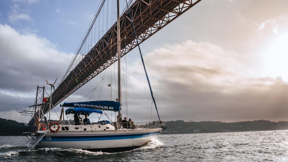 Sunset Sailboat Tejo River Tour 2h