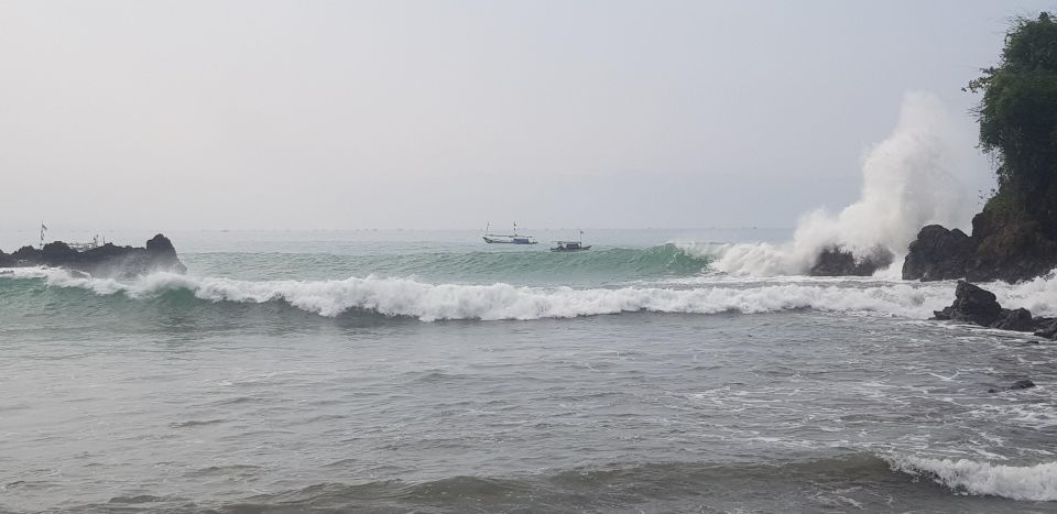 Surf Lesson Cimaja West Java