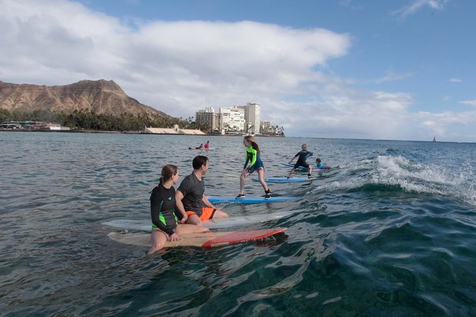 Surfing – Family Lesson (Waikiki Courtesy Shuttle)