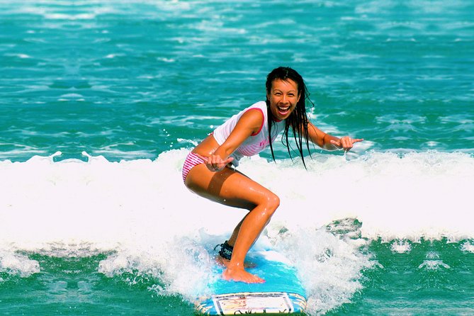 Surfing Group Lesson Level 1 Beach Surfer