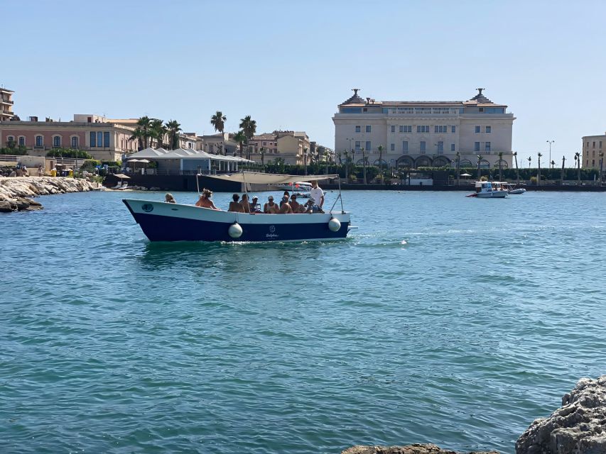 Syracuse: Ortigia and Sea Caves Excursion by Boat