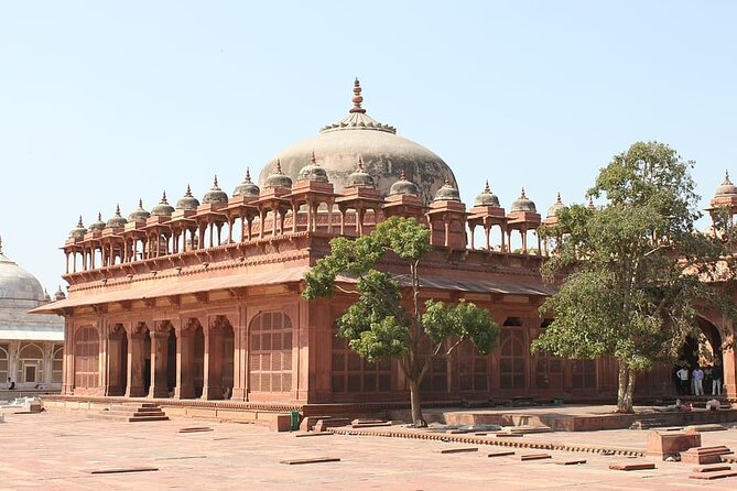 Taj Mahal Sunrise Tour With Fatehpur Sikri From Delhi