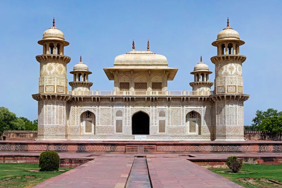 Taj Mahal Sunset, Agra Fort & Mehtab Bagh Day Tour