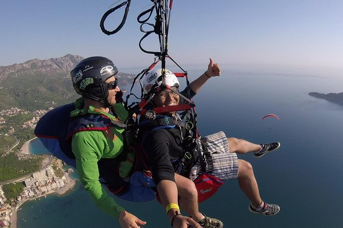 Tandem Paragliding in Budva