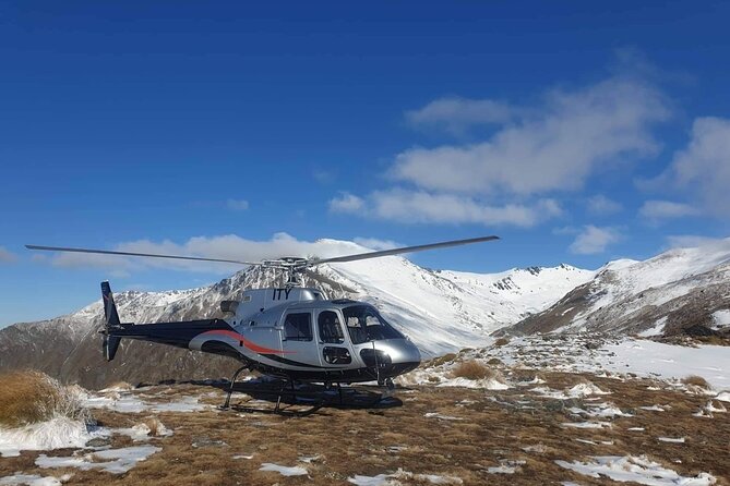 Taste of Fiordland // Helicopter Scenic Flight From Te Anau