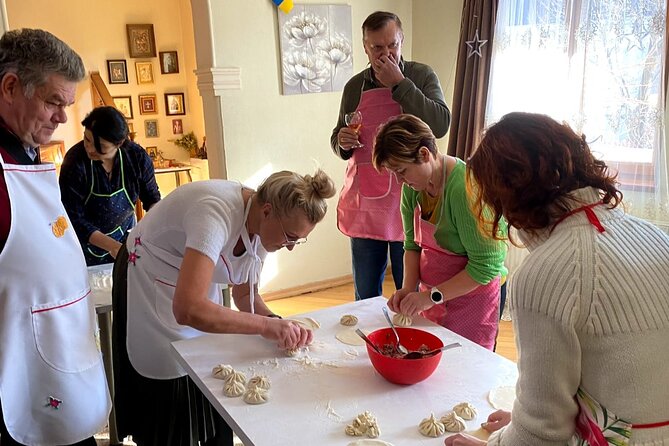 Tbilisi Food Tour in a Local Family