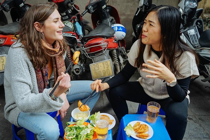 The 10 Tastings of Hanoi With Locals: Private Street Food Tour