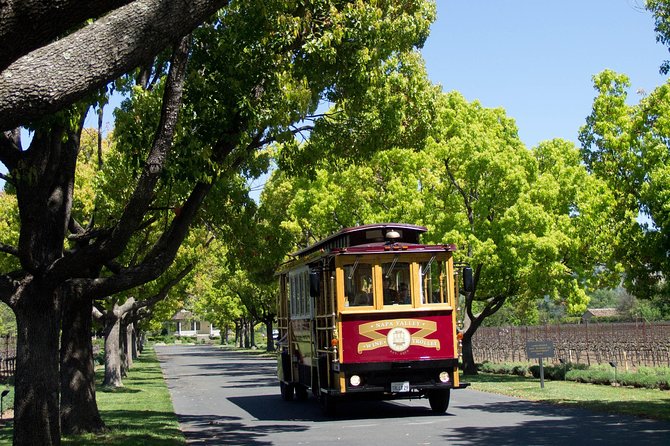 The Original Napa Valley Wine Trolley Up Valley Castle Tour