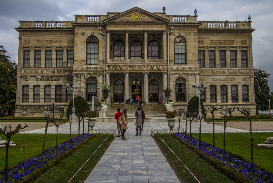 Topkapi Palace & Dolmabahce Palace Private 6-Hour Tour