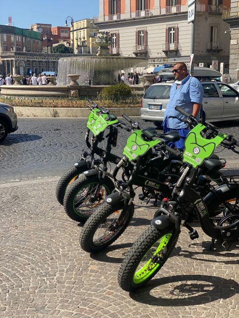 Tour in Naples on E-Bike