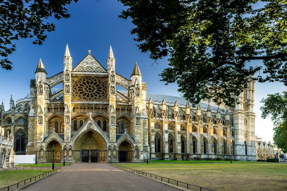 Tower of London, Westminster Abbey, British Museum Day Tour